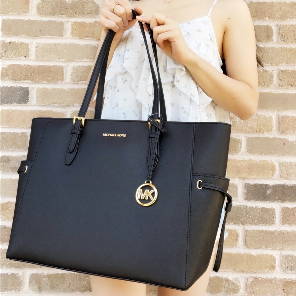 BUNDLE💕NWT Michael Kors Tote & Wallet - Picture 3 of 8
